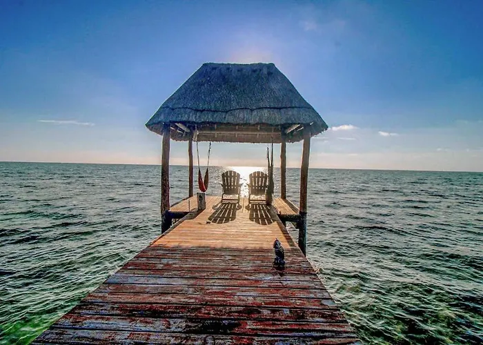 Hébergement de vacances Beachfront With Private Heated Pool Jacuzzi Sauna Ocean Views & Ac - 7th Heaven