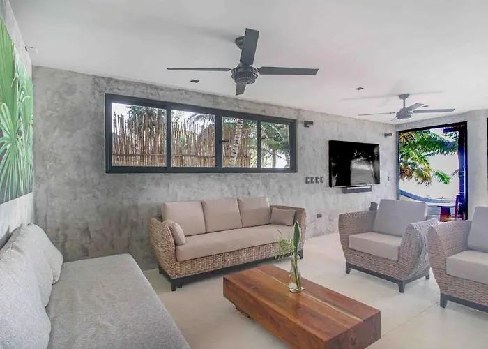 Hébergement de vacances Beachfront With Private Heated Pool Jacuzzi Sauna Ocean Views & Ac - 7th Heaven Tulum