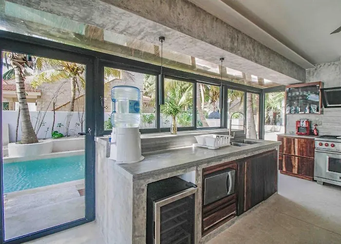 Hébergement de vacances Beachfront With Private Heated Pool Jacuzzi Sauna Ocean Views & Ac - 7th Heaven Tulum