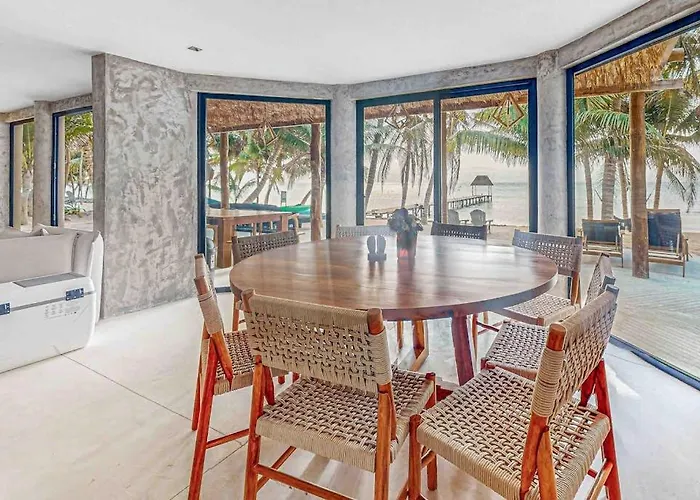 Beachfront With Private Heated Pool Jacuzzi Sauna Ocean Views & Ac - 7th Heaven Hébergement de vacances *